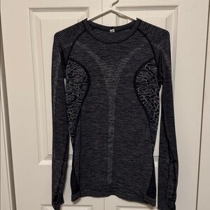 Lululemon Black and Gray Long Sleeve Top